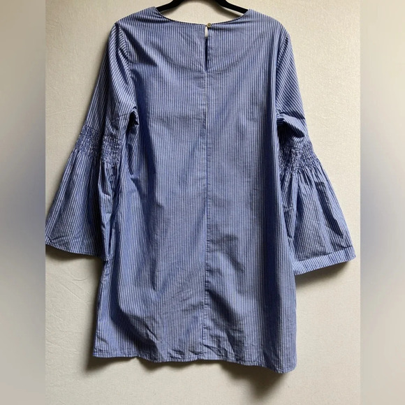 BeachLunchLounge Anthropologie  Cotton Blue/White Striped Bell Sleeve Dress Sz M - Picture 2 of 9